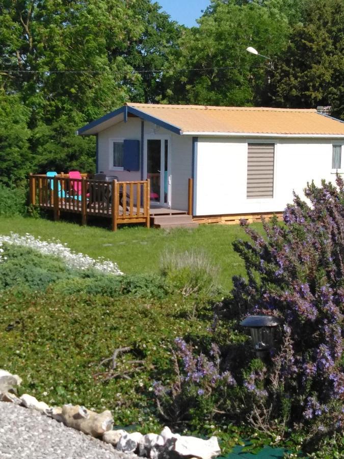 Le Haut Village Chambre D'Hotes Mobi-Loft Cosy Sauna ,Douche ,Chromotherapie Arrest 外观 照片